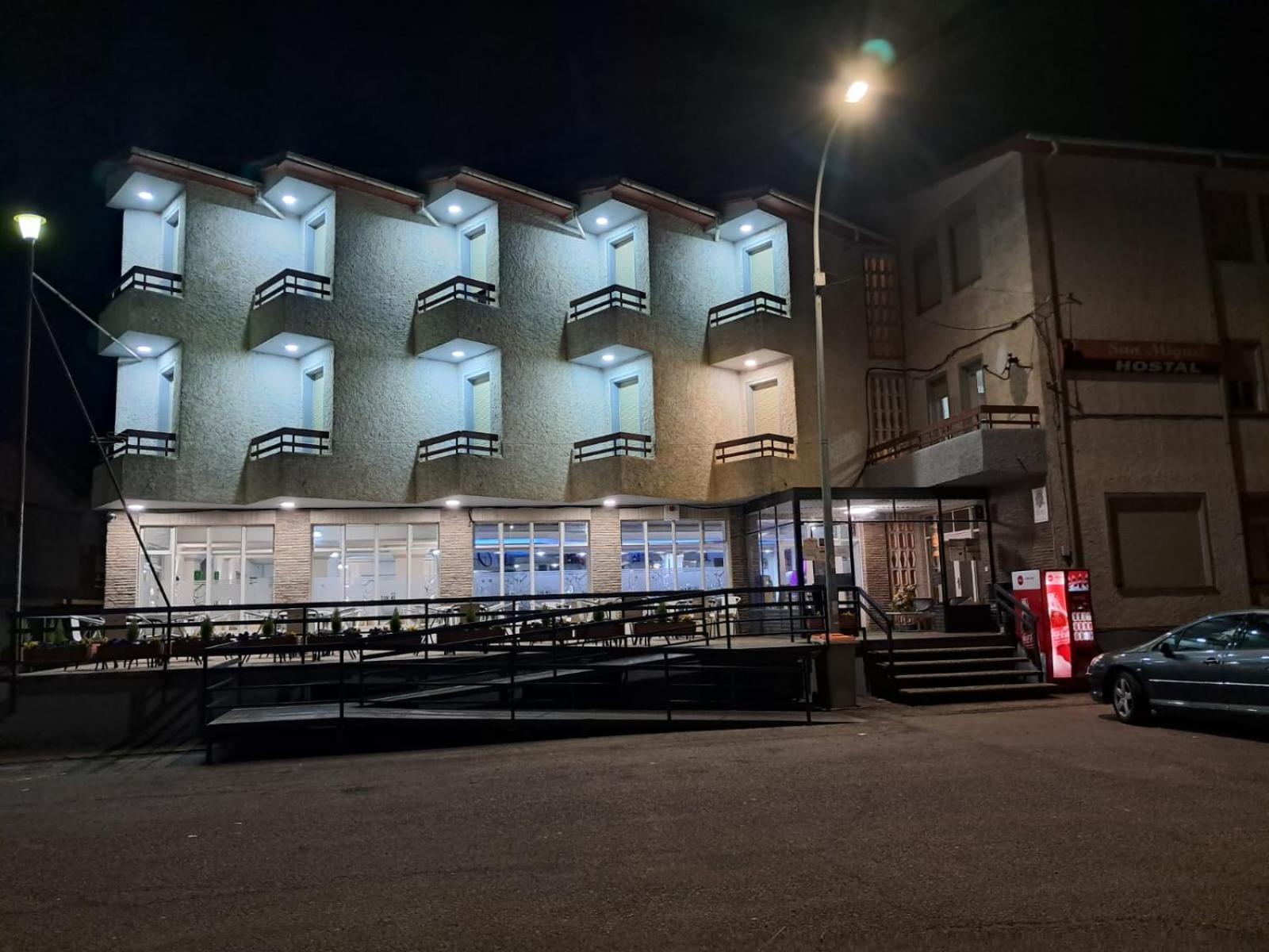 Hostal San Miguel Villalobar Екстер'єр фото