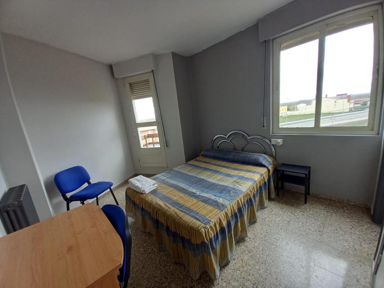 Hostal San Miguel Villalobar Екстер'єр фото