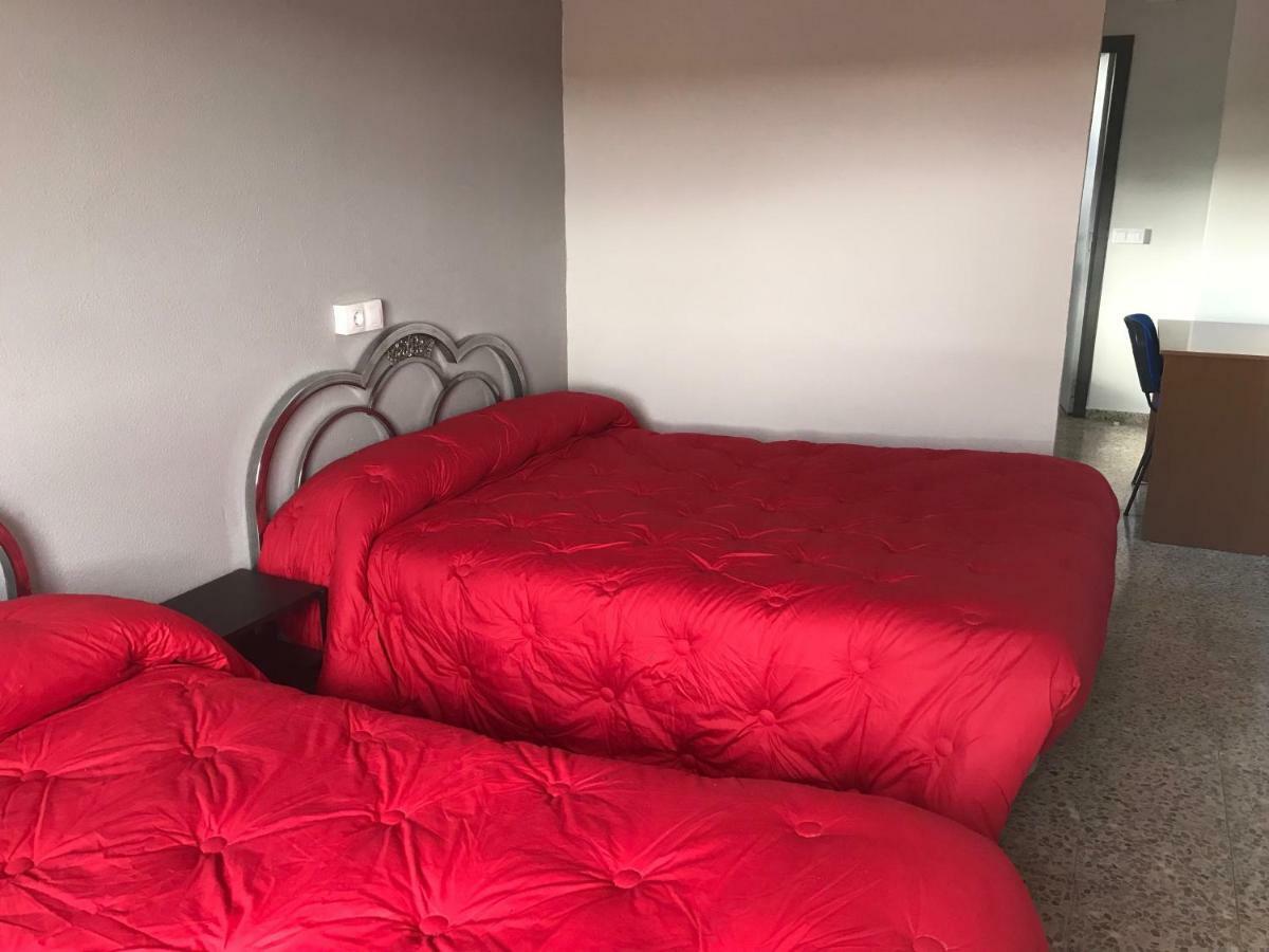 Hostal San Miguel Villalobar Екстер'єр фото